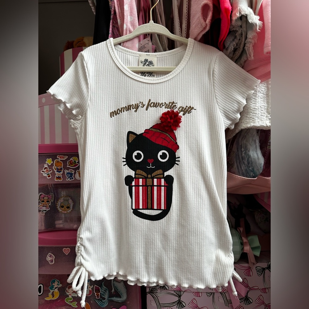 5 for $15! "Mommy's Favorite Gift" Black Cat Christmas Gift Tee Girls Size 6
